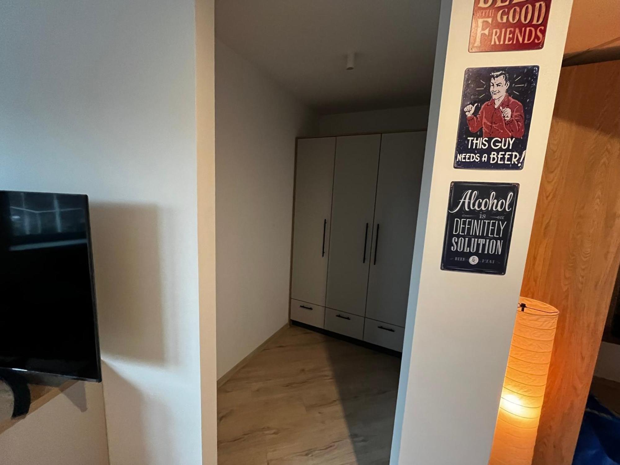 City View Studio Apartment Вроцлав Екстериор снимка